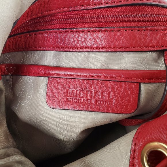 Michael Kors Camden Large Red Drawstring Satchel Leather Bag. - Picture 9 of 11